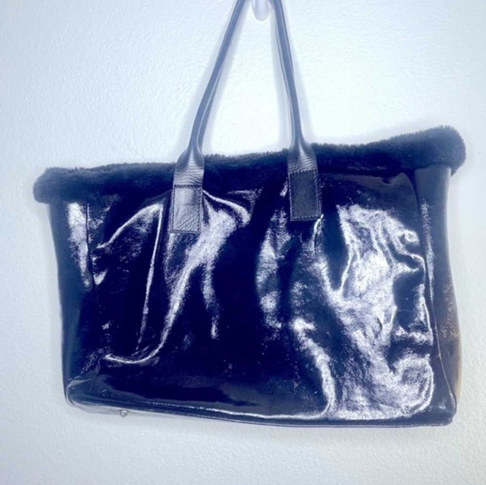 Laura DiMaggio Chic Black Faux Fur Tote Bag - Picture 2 of 10